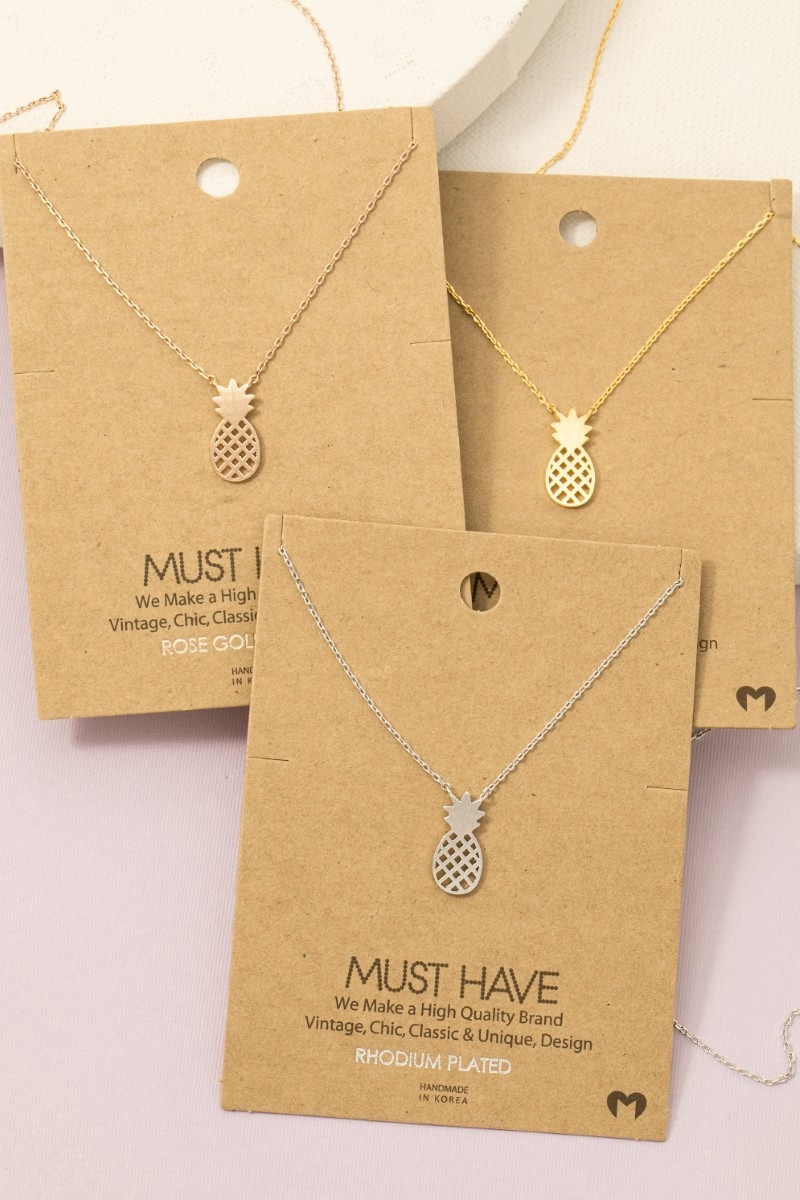 Pineapple Cutout Pendant Necklace