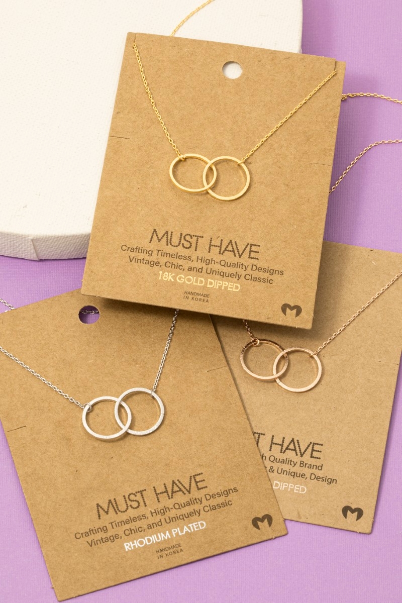 Metallic Dual Circle Pendant Necklace