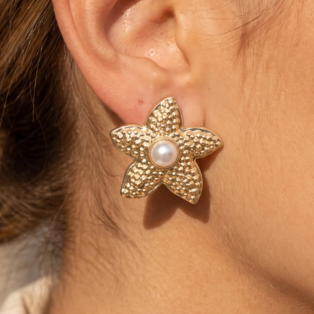 Textured Starfish Stud Earrings With Pearl Center