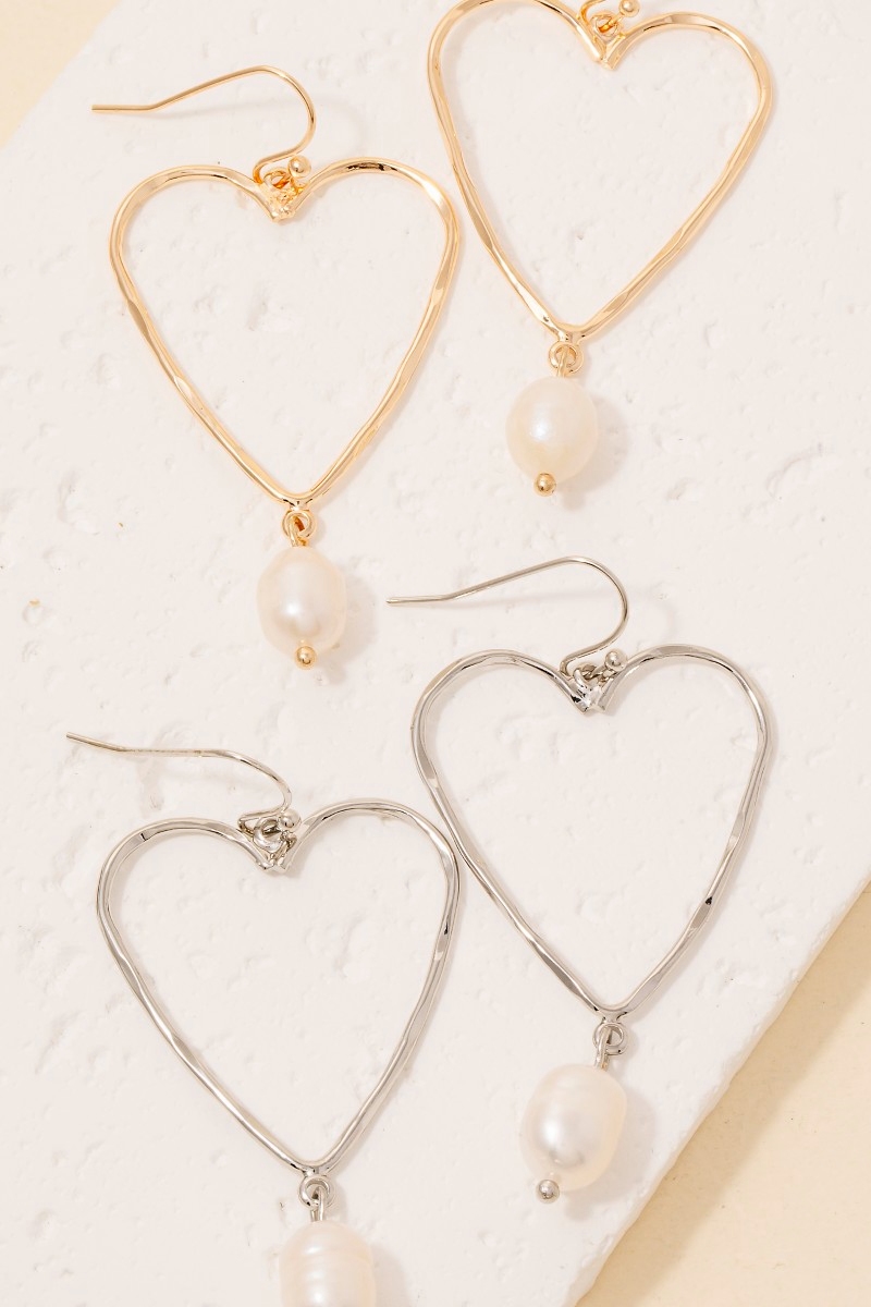 Pearl Charm Metallic Wire Heart Dangle Earrings