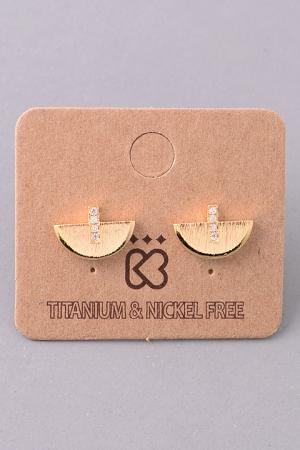 Elegant Crescent Jewel Stud Earrings