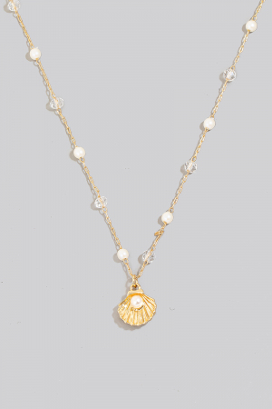 Pearl Clam Pendant Station Beaded Necklace