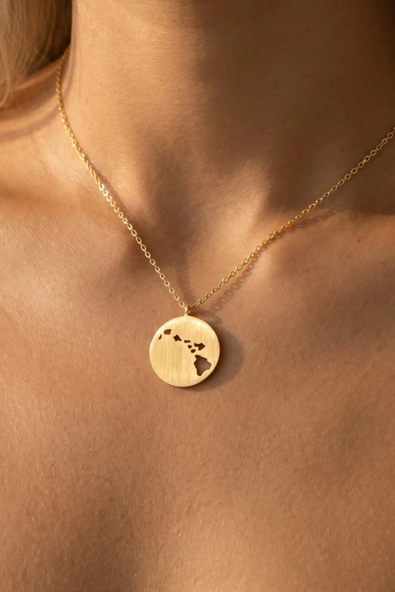 Hawaii Coin Cutout Disc Pendant Necklace