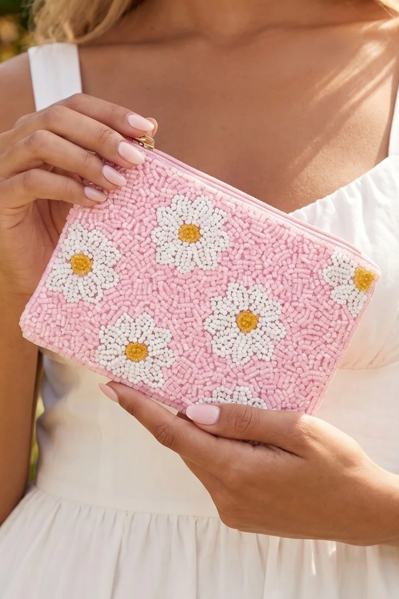 Daisy Flowers Pink Seed Beaded Coin Purse