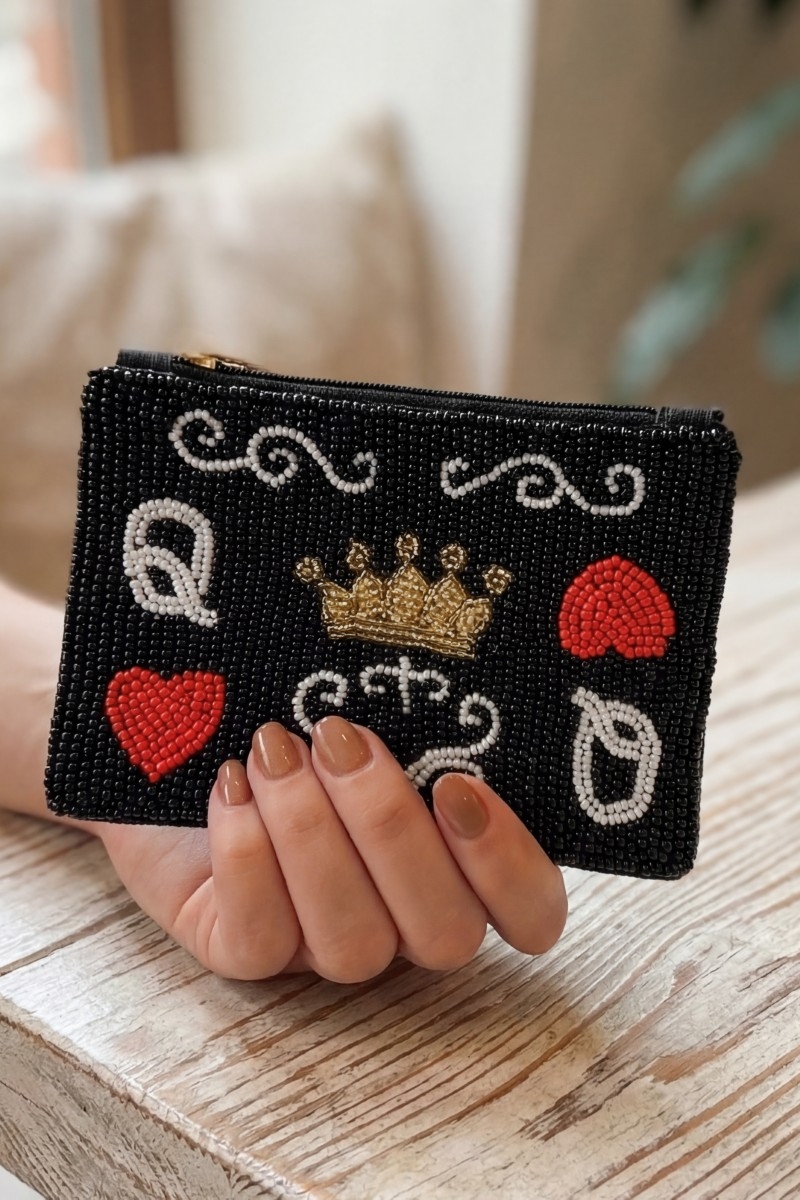 Black Queen Of Hearts Seed Beaded Coin Purse