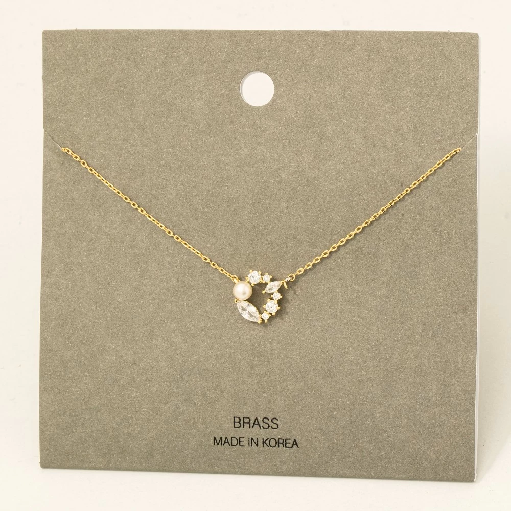 Dainty Pearl And Gems Round Pendant Necklace