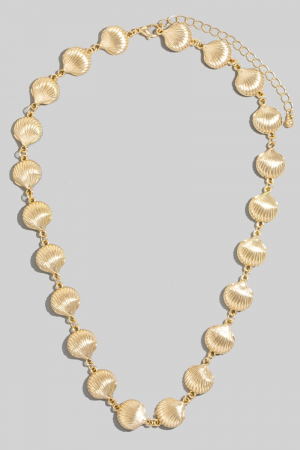 Metallic Clam Shell Chain Link Necklace