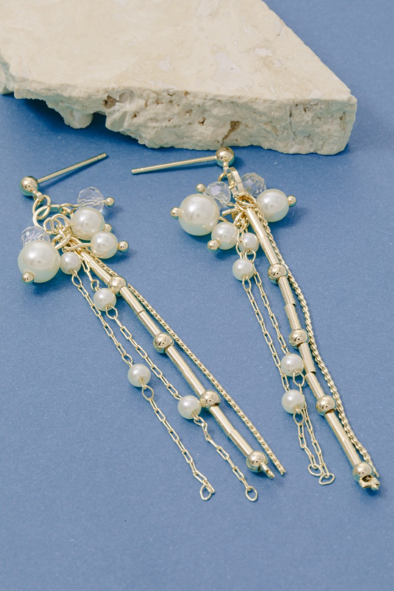 Pearl Beads And Chain Dangle Earrings