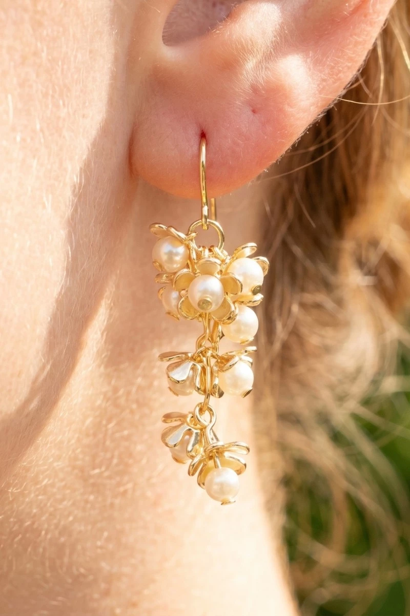 Pearl Flower Cluster Chain Dangle Earrings