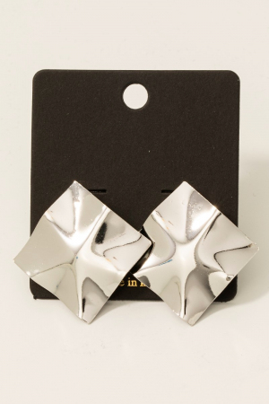 Wavy Square Shield Stud Earrings
