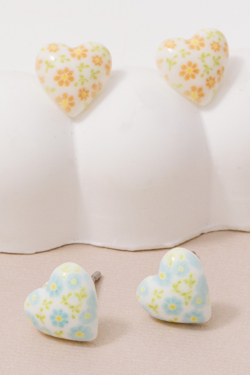 Dainty Floral Pattern Acrylic Heart Stud Earrings Set