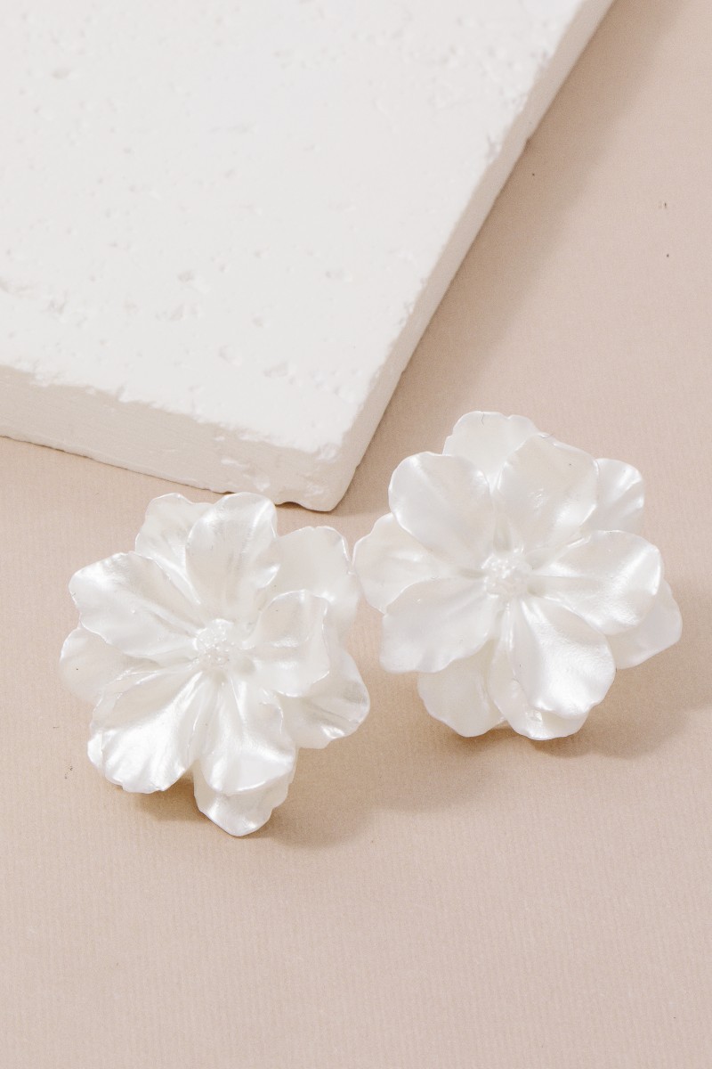 Acrylic Flower Stud Earrings