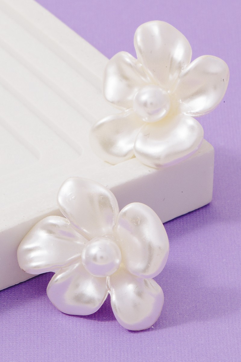 Acrylic Pearly Flower And Bead Stud Earrings