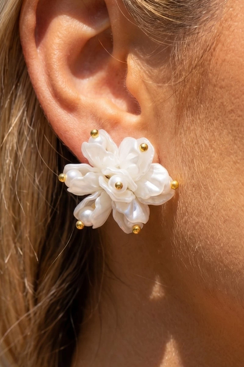 Warped Pearl Petals Flower Stud Earrings
