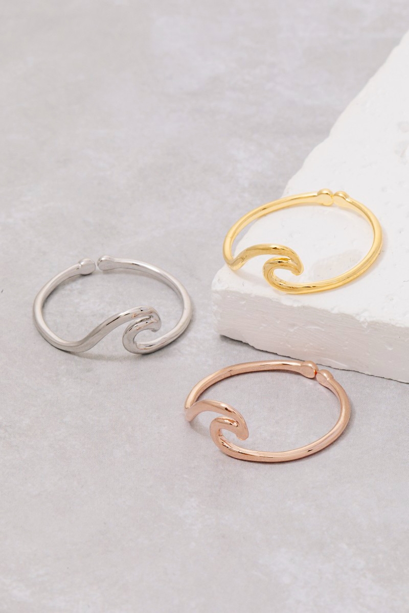 Gold Dipped Wave Cutout Adjustable Ring
