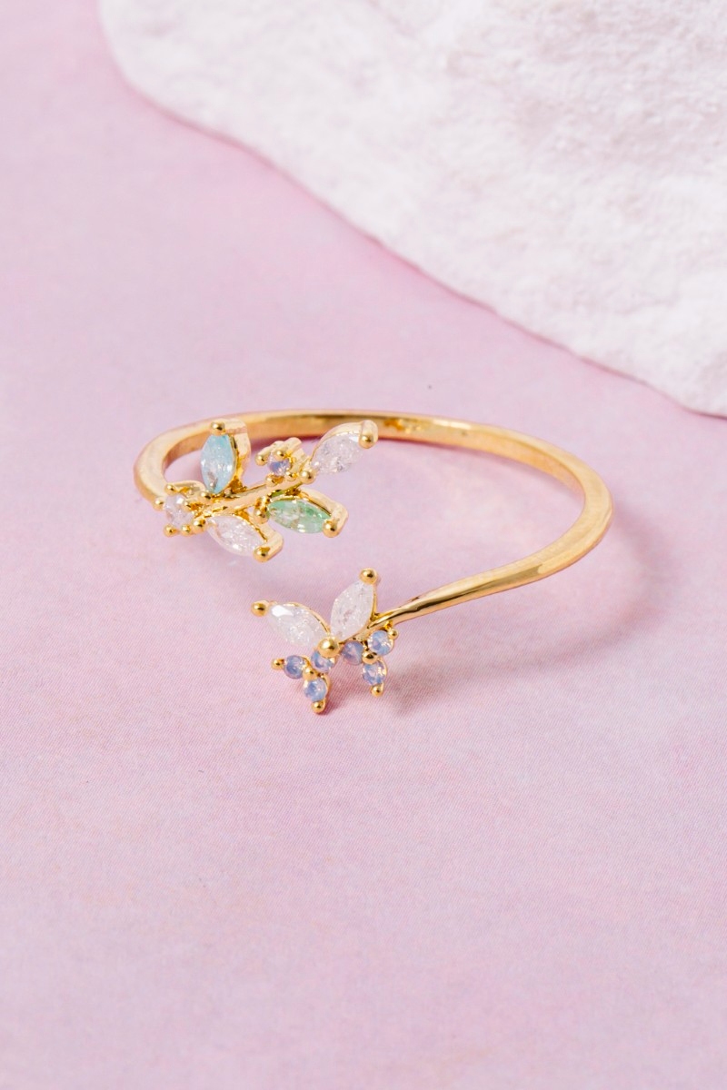 Rhinestone Leaf Twist Ring