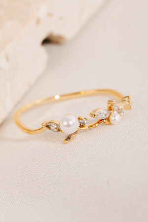 Cz And Pearl Studded Flower Band Ring