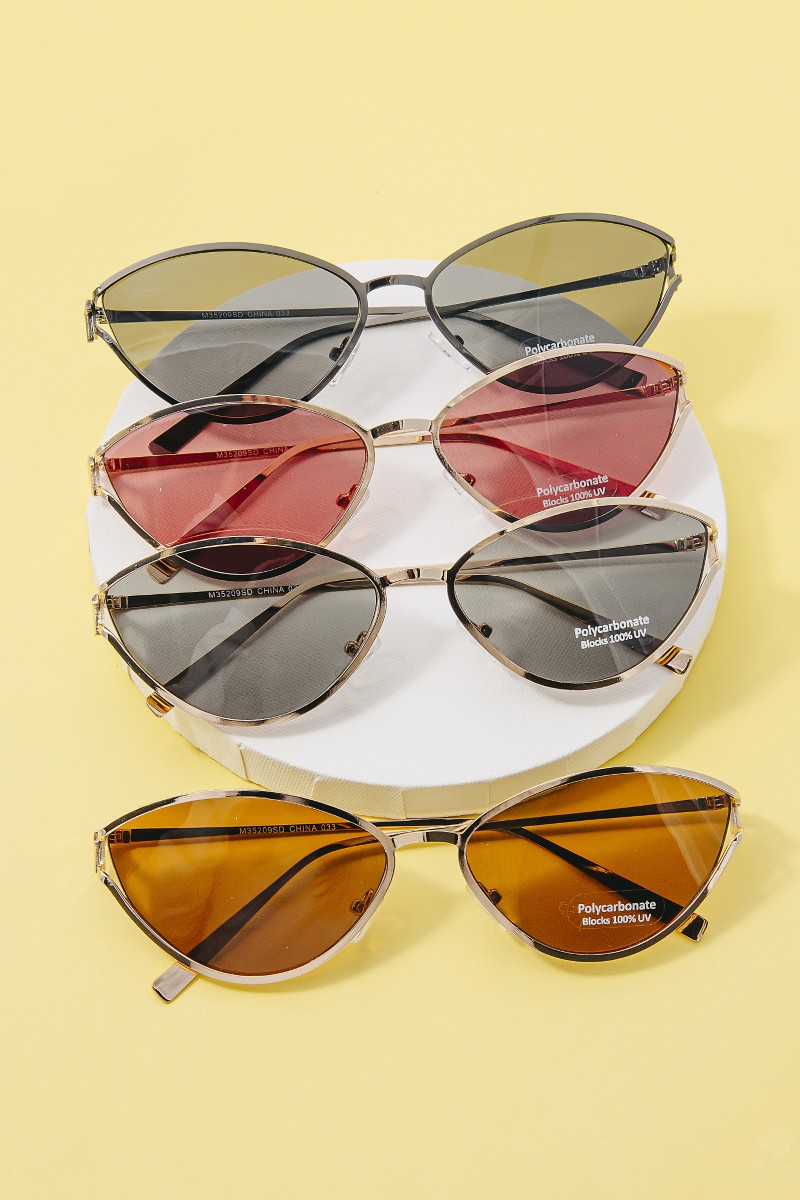 Metallic Rim Frame Cat Eye Sunglasses Set