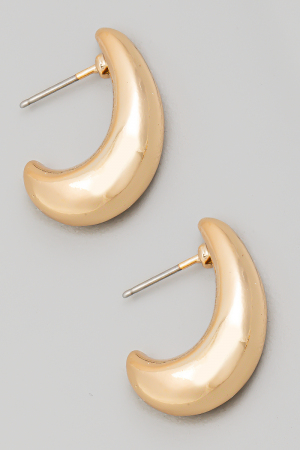 Curbed Metallic Huggie Earrings