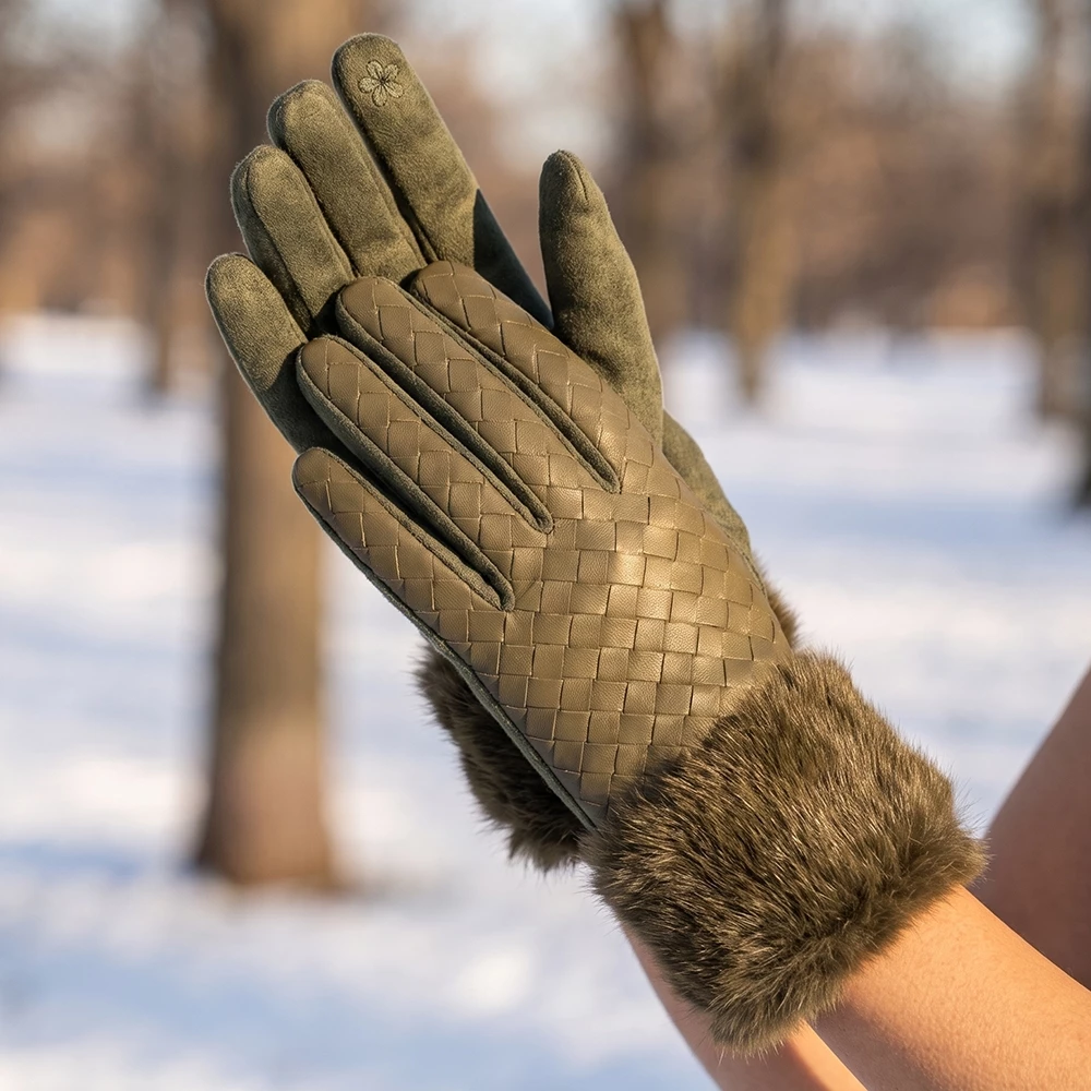 Quilted Fur Cuff Touchscreen Gloves