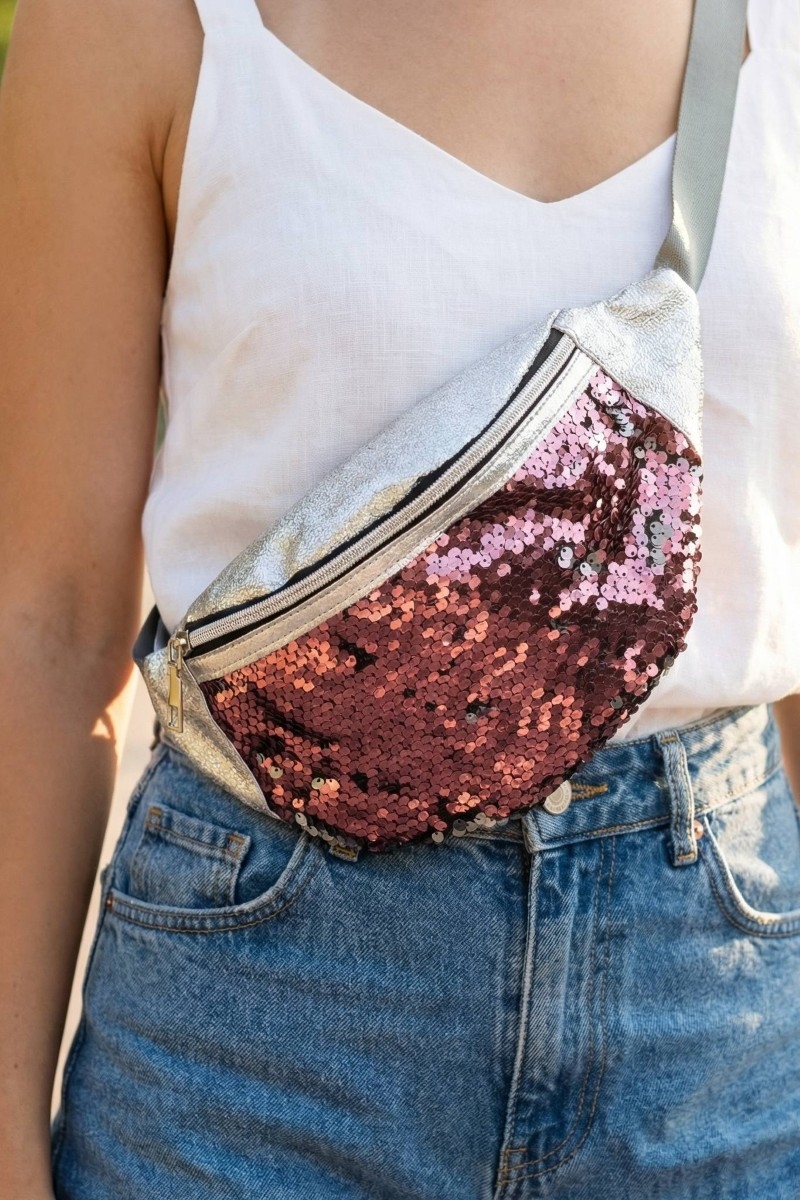 Sequin Front Single Zipper Fanny Pack