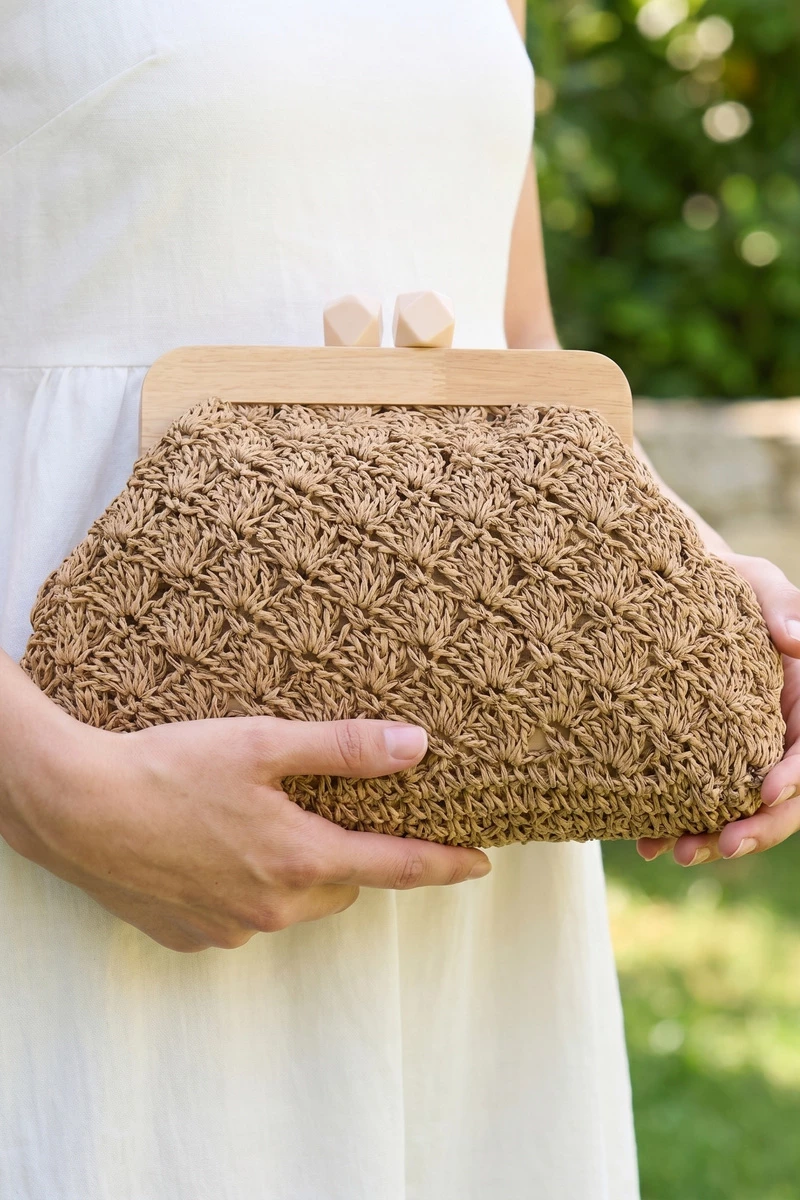 Crochet Paper Straw Wood Frame Clutch