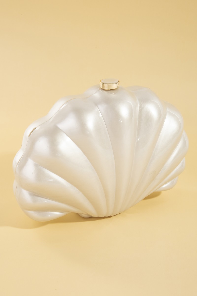 Seashell Pearl Clutch Bag