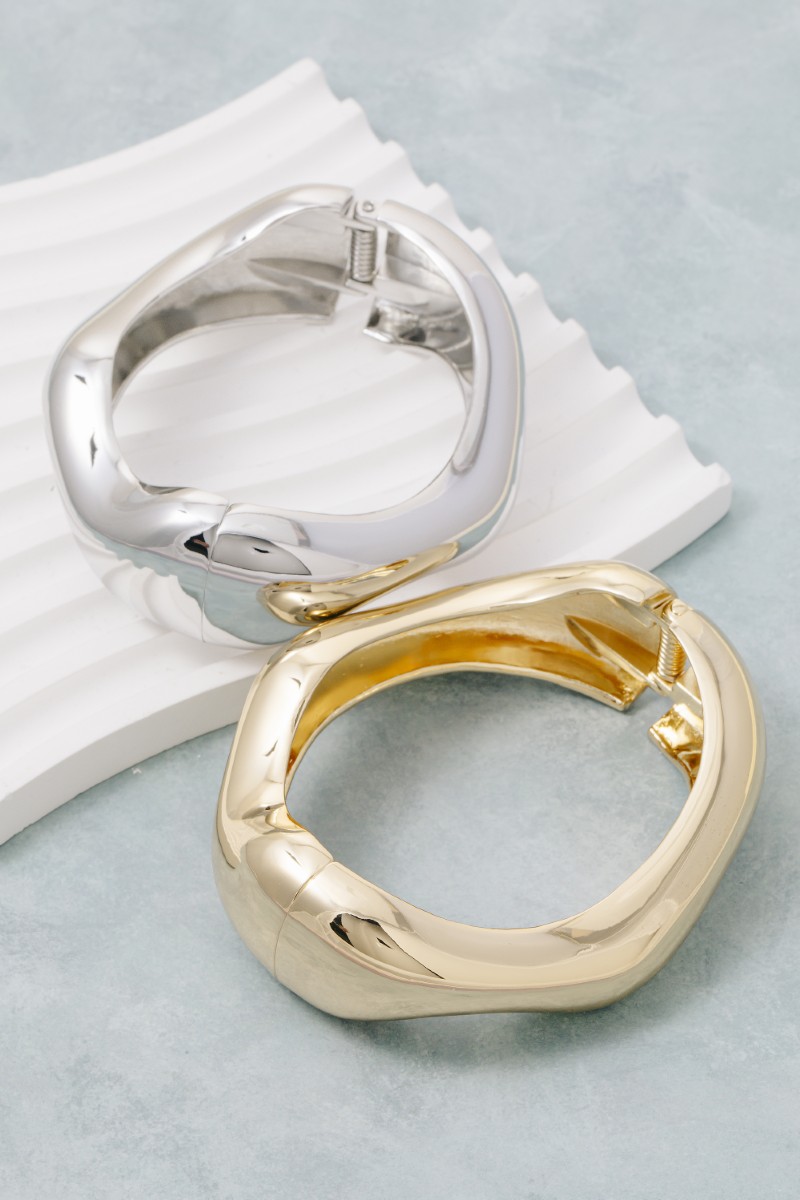 Abstract Wavy Hinge Bangle Bracelet