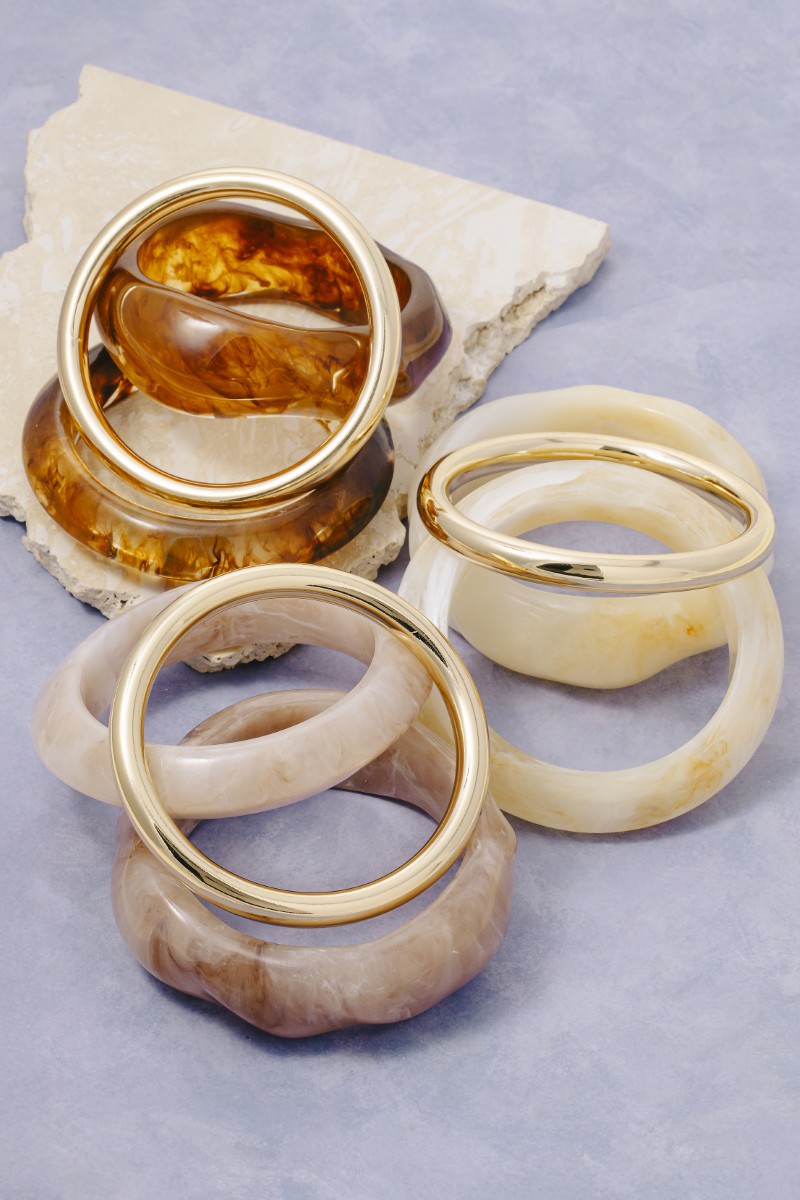Metallic Tube And Wide Marble Resin Bangle Bracelet Set
