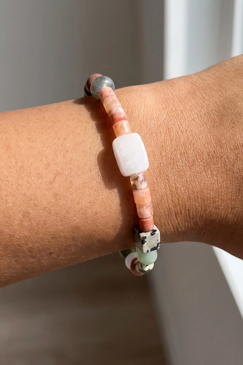Mixed Beads Strech Bracelet