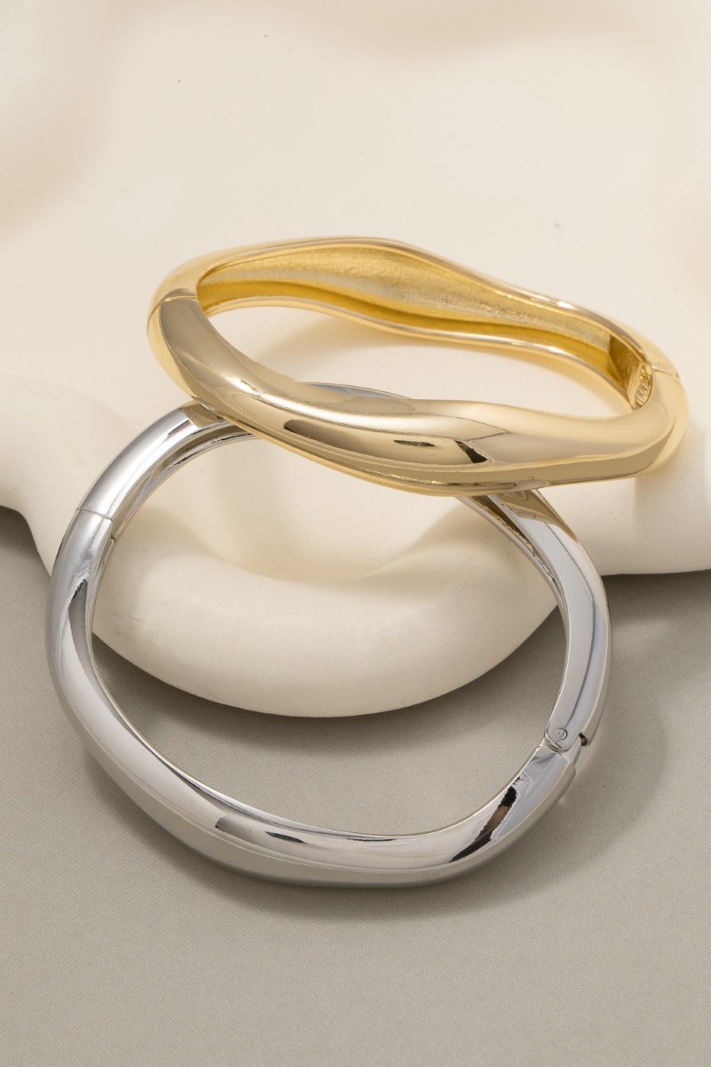 Metallic Sculpted Hinged Bangle Bracelet