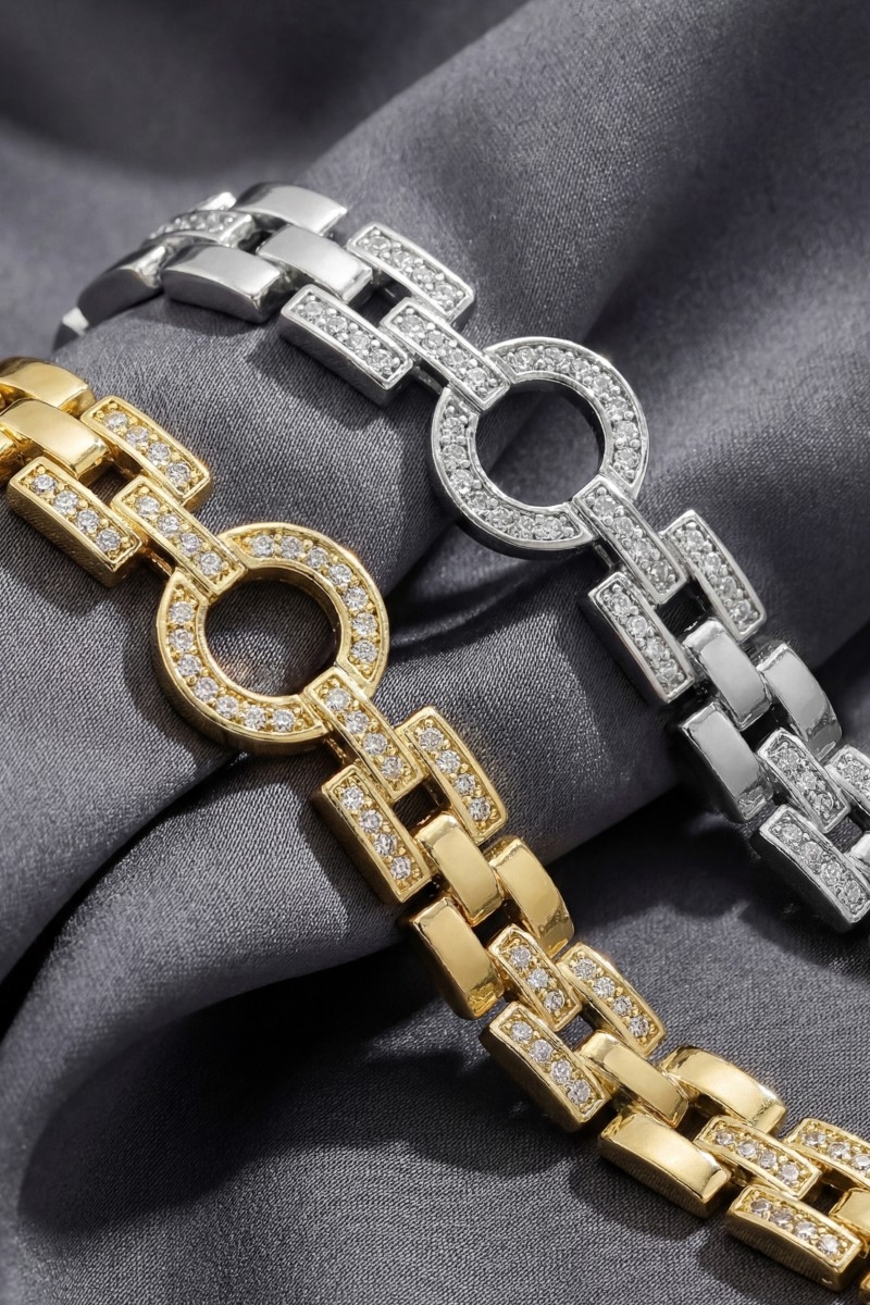 Pave Chain Link Circle Bracelet