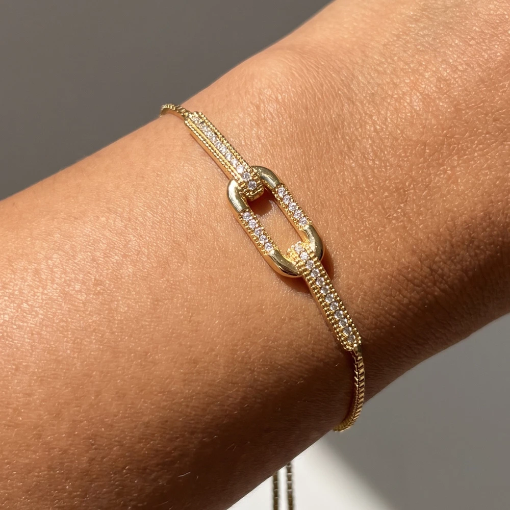 Interlocked Pave Link Box Chain Bolo Bracelet