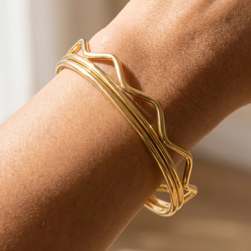 Zigzag And Smooth Bangle Bracelet Set