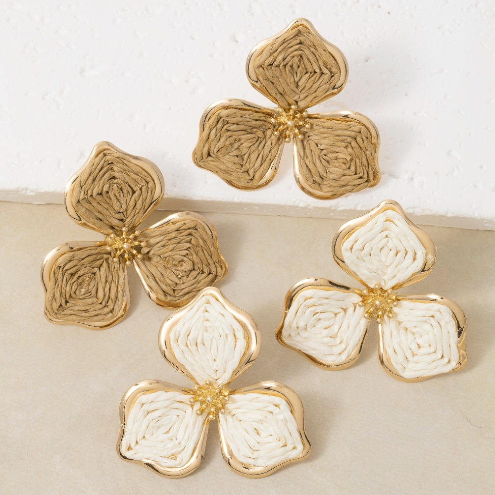 Straw Weave Flower Stud Earrings