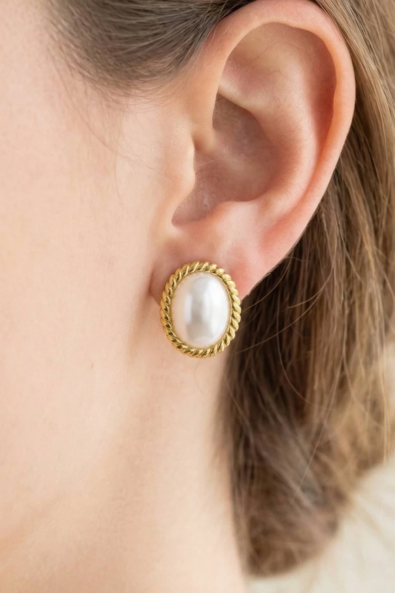 Gold Dipped Rope Edge Oval Pearl Stud Earrings