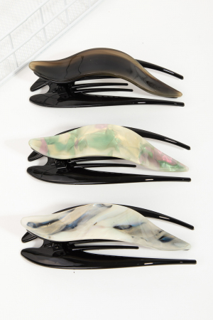 Three Piece Wavy Jaw Hair Clip Set