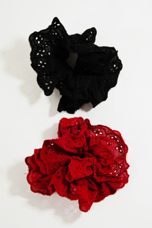 Floral Embroidered Scrunchie Set