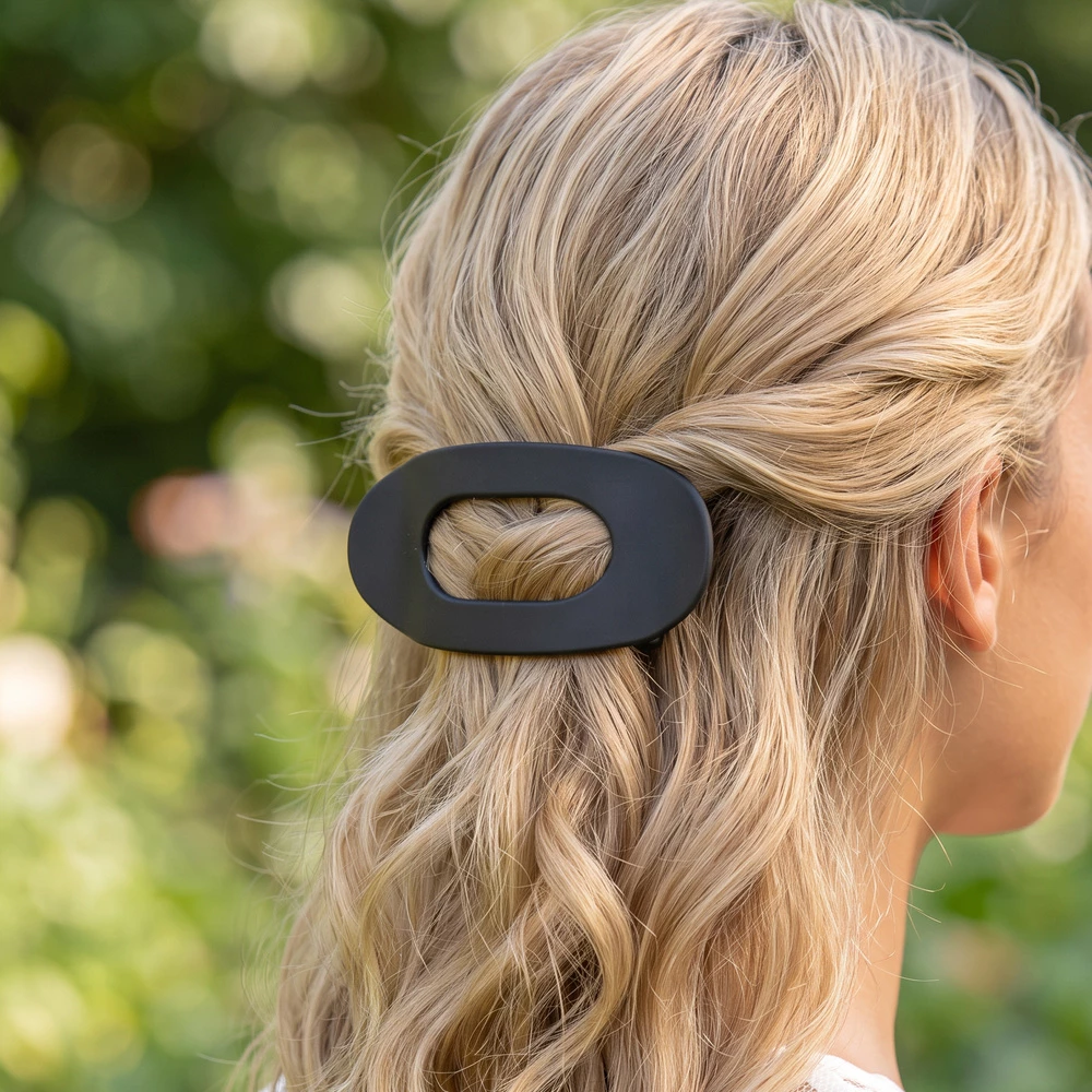 Matte Flat Oval Cutout Claw Clip