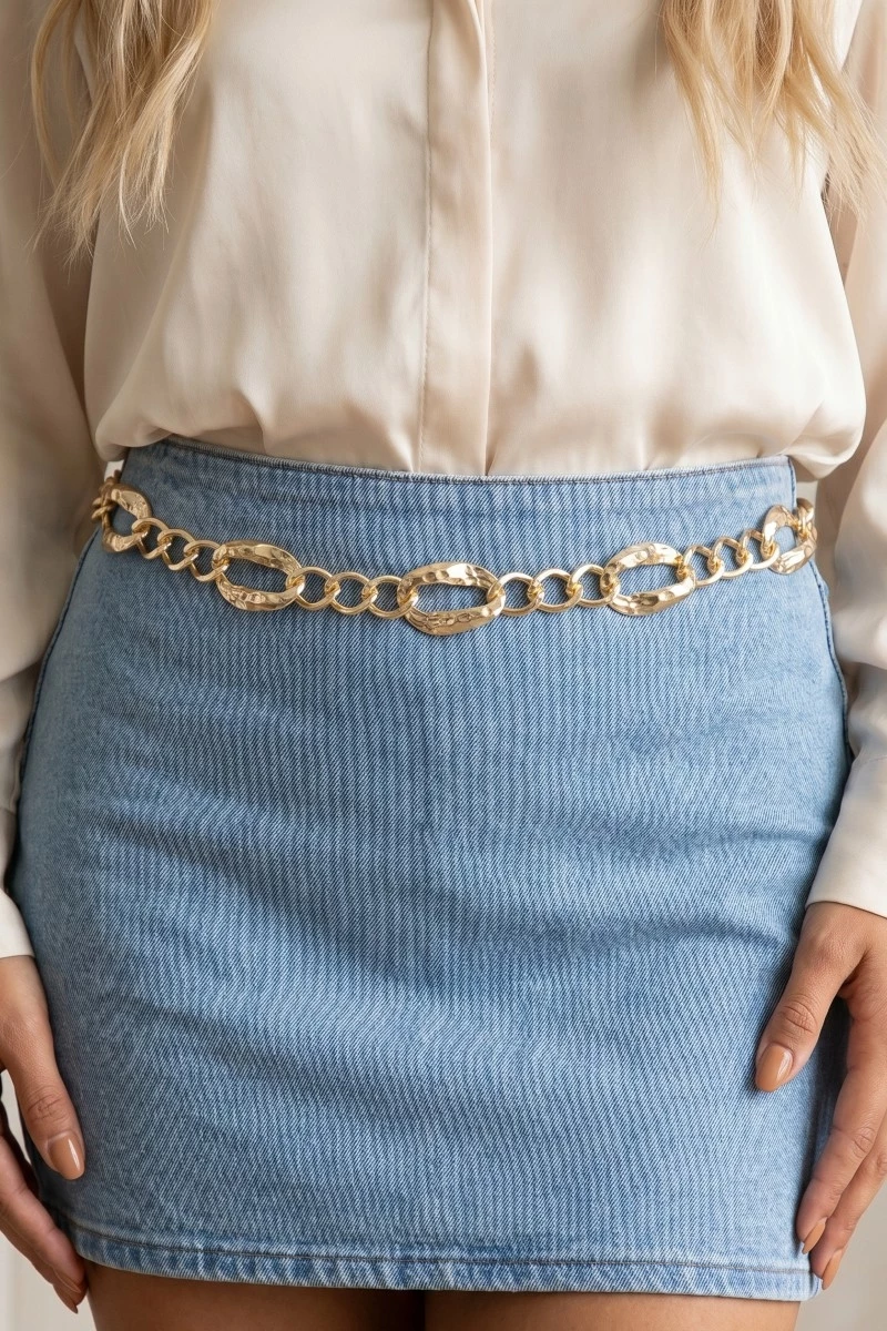 Warped Metallic Oval Chain Belt