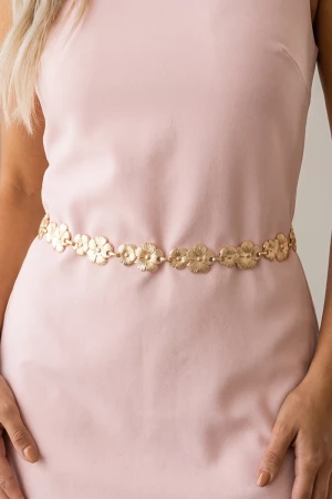 Textured Flower Link Chain Belt