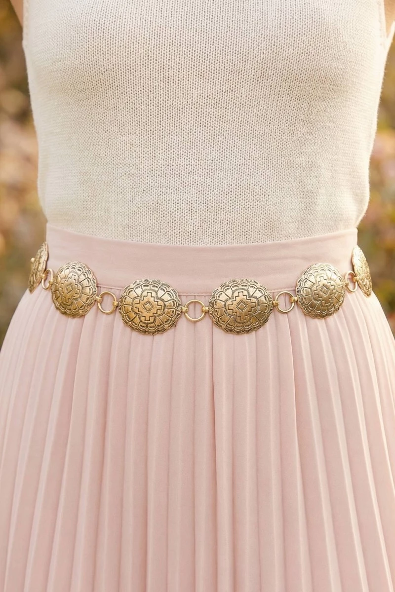 Oval Western Concho Disc Chain Belt