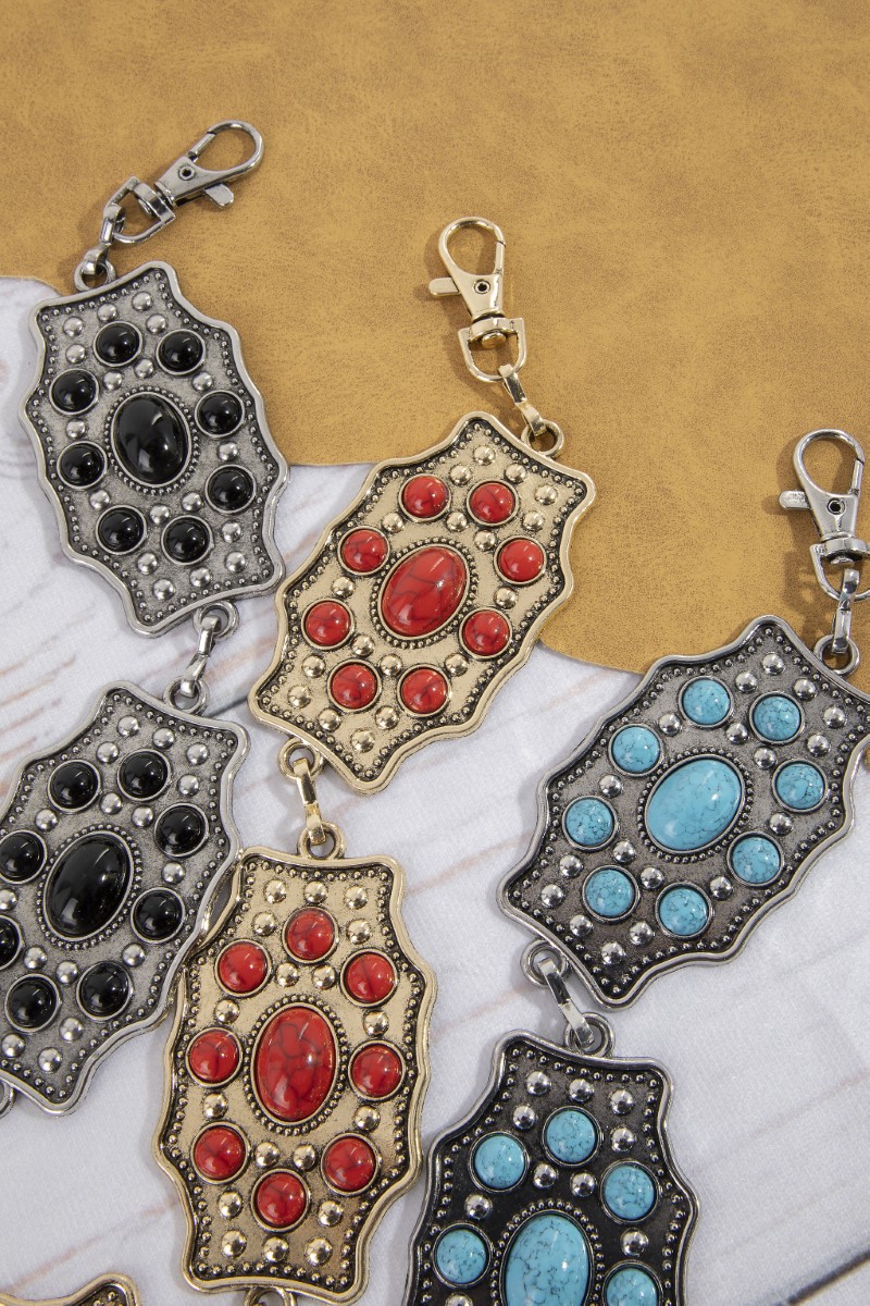 Multi Stone Detail Concho Chain Belt