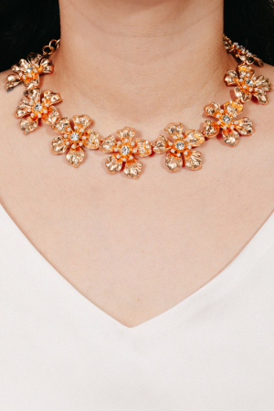 Metallic Flower Necklace