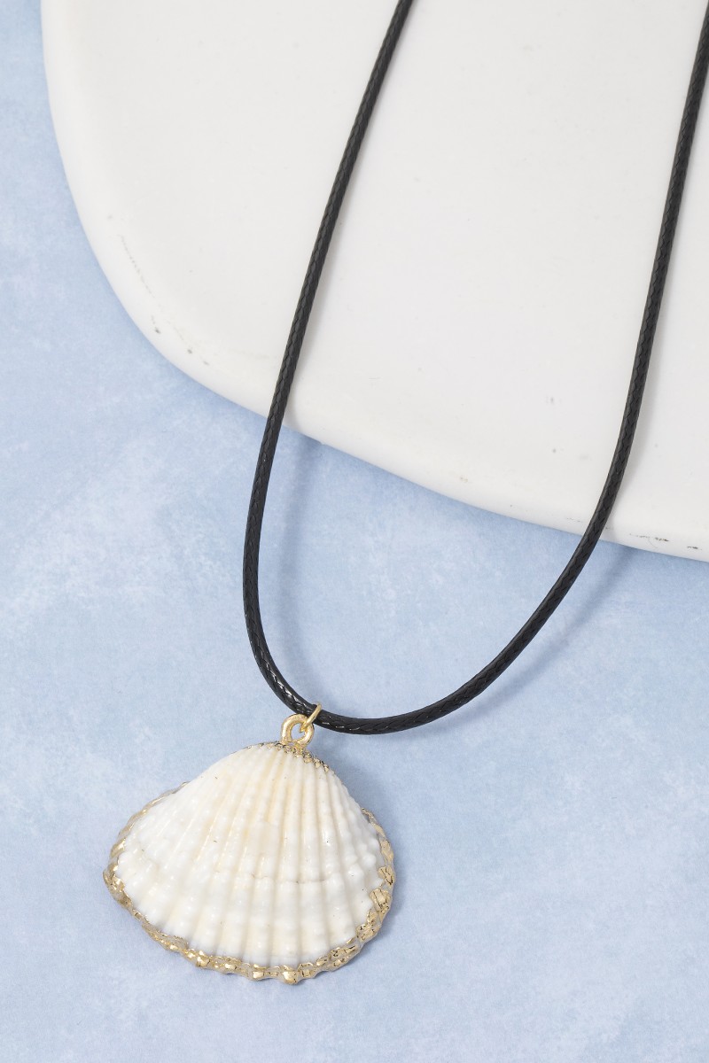 Metallic Accent Clam Shell Pendant Cord Necklace