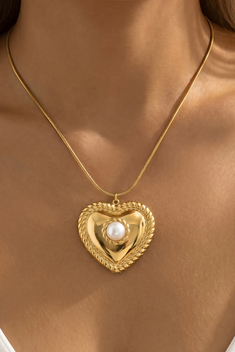 Chunky Heart Pearl Center Pendant Necklace