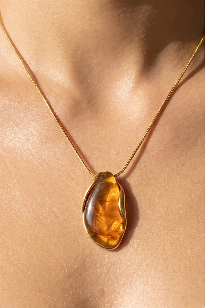 Marbled Stone Oval Pendant Necklace