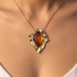 Molten Frame Textured Stone Pendant Necklace