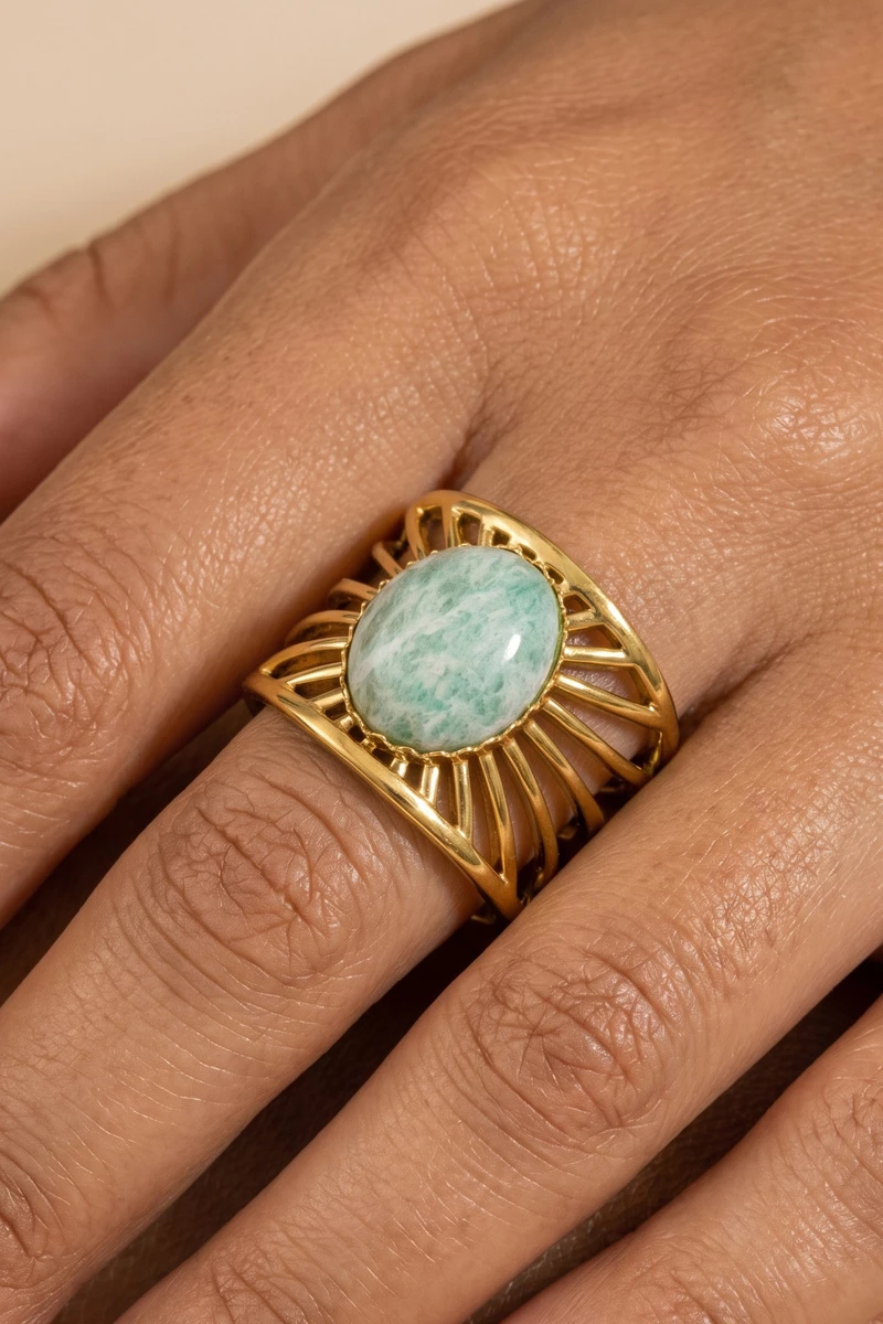 Stainless Steel Oval Stone Sunburst Openwork Ring