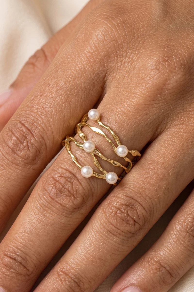 Stainless Steel Scattered Pearl Openwork Wave Ring